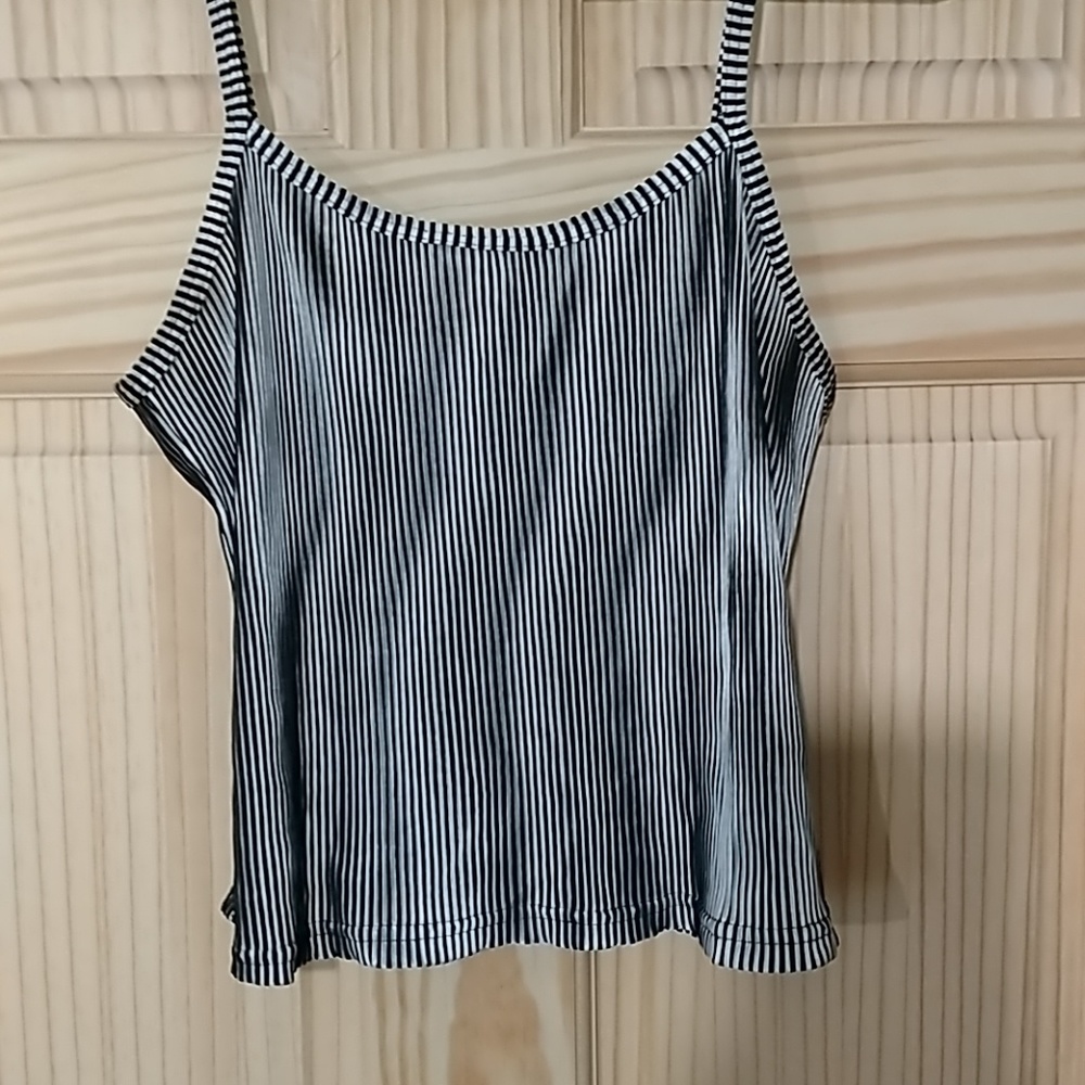 Tank top - Picture 3 of 3